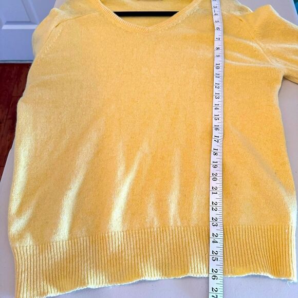Vintage Puritan Sweater Mens Large Yellow V Neck LambsWool Made in USA - Picture 5 of 5